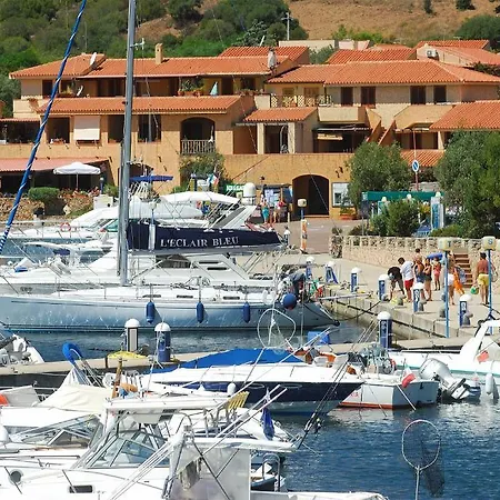 アパートホテル Residenze Del Mare ブドーニ