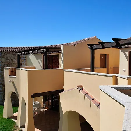 I Borghi Di Ottiolu Aparthotel